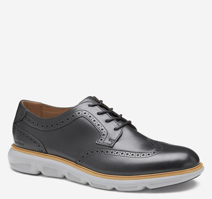 Johnston Murphy Men's Larkin Wingtip