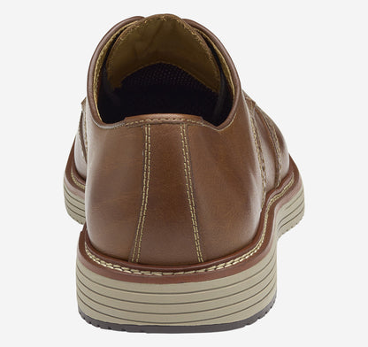 Johnston Murphy Men's Upton Wingtip
