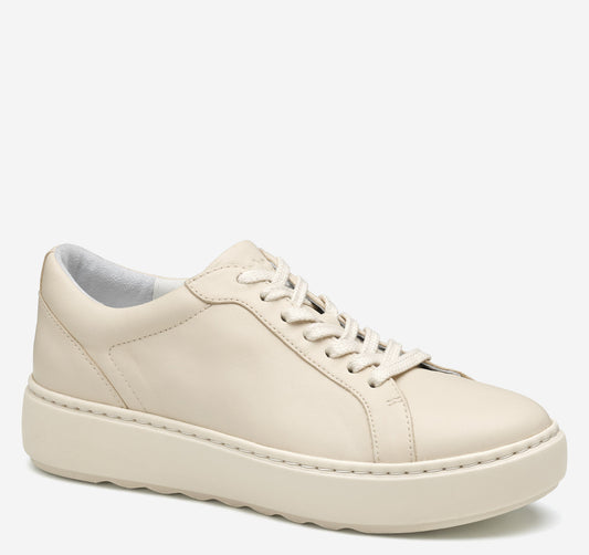 Johnston Murphy Women's Cammie Lace-Up