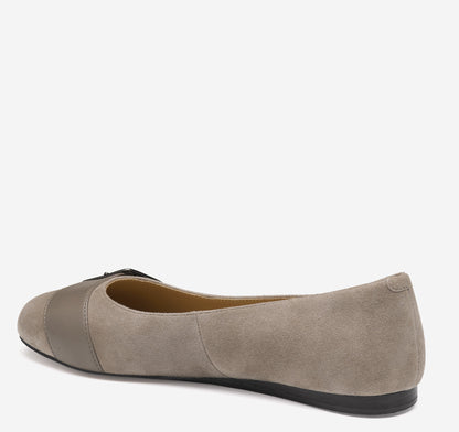 Johnston Murphy Women's Claire Belted Flat
